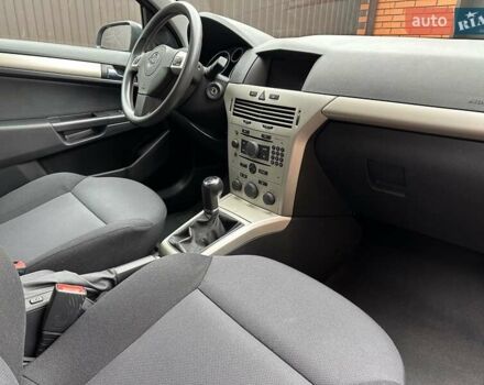 Серый Опель Астра, объемом двигателя 1.6 л и пробегом 236 тыс. км за 5499 $, фото 16 на Automoto.ua