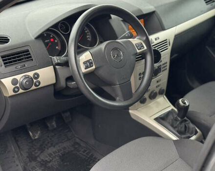 Опель Астра 2008 в Виннице на Automoto.ua Серый Опель Астра, объемом двигателя 1.7 л и пробегом 286 тыс. км за 5199 $, фото 15 на Automoto.ua