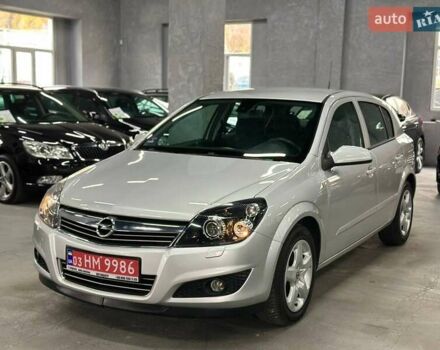 Серый Опель Астра, объемом двигателя 1.6 л и пробегом 117 тыс. км за 6999 $, фото 1 на Automoto.ua