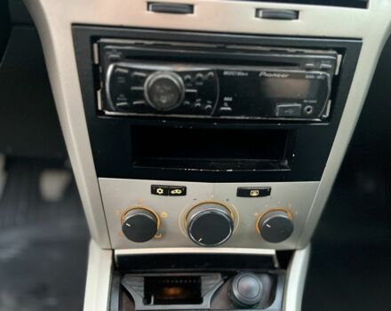 Сірий Опель Астра, об'ємом двигуна 1.6 л та пробігом 236 тис. км за 4200 $, фото 15 на Automoto.ua