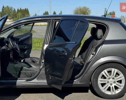 Серый Опель Астра, объемом двигателя 1.7 л и пробегом 238 тыс. км за 5200 $, фото 32 на Automoto.ua