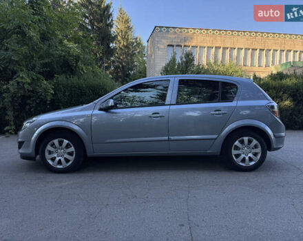 Серый Опель Астра, объемом двигателя 1.6 л и пробегом 190 тыс. км за 5650 $, фото 3 на Automoto.ua
