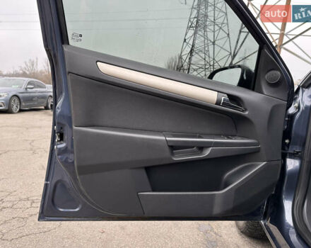 Серый Опель Астра, объемом двигателя 1.8 л и пробегом 230 тыс. км за 6900 $, фото 14 на Automoto.ua