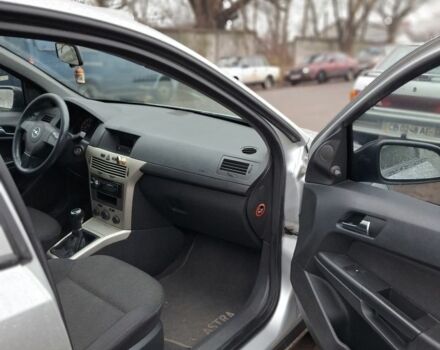 Сірий Опель Астра, об'ємом двигуна 1.4 л та пробігом 250 тис. км за 3700 $, фото 5 на Automoto.ua