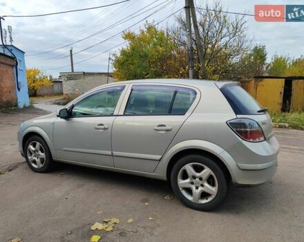 Опель Астра 2008 в Чернигове на Automoto.ua Серый Опель Астра, объемом двигателя 1.6 л и пробегом 178 тыс. км за 5300 $, фото 6 на Automoto.ua