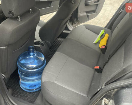 Серый Опель Астра, объемом двигателя 1.7 л и пробегом 285 тыс. км за 5399 $, фото 4 на Automoto.ua