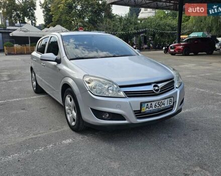 Сірий Опель Астра, об'ємом двигуна 1.6 л та пробігом 180 тис. км за 4000 $, фото 2 на Automoto.ua