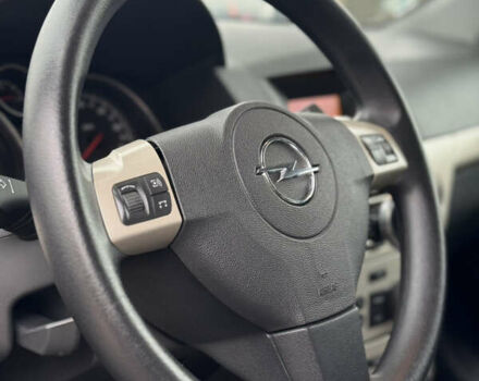 Опель Астра 2008 в Виннице на Automoto.ua Серый Опель Астра, объемом двигателя 1.7 л и пробегом 286 тыс. км за 5199 $, фото 19 на Automoto.ua