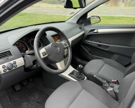 Сірий Опель Астра, об'ємом двигуна 1.3 л та пробігом 254 тис. км за 2750 $, фото 8 на Automoto.ua