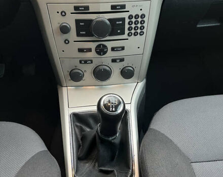 Серый Опель Астра, объемом двигателя 1.6 л и пробегом 207 тыс. км за 5800 $, фото 31 на Automoto.ua