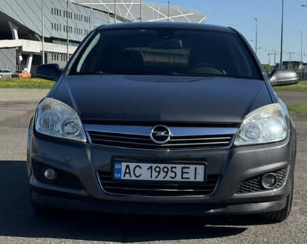 Серый Опель Астра, объемом двигателя 1.7 л и пробегом 238 тыс. км за 5200 $, фото 17 на Automoto.ua