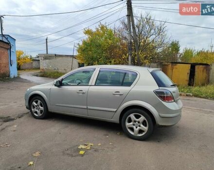 Опель Астра 2008 в Чернигове на Automoto.ua Серый Опель Астра, объемом двигателя 1.6 л и пробегом 178 тыс. км за 5300 $, фото 1 на Automoto.ua