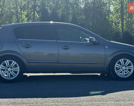 Серый Опель Астра, объемом двигателя 1.7 л и пробегом 238 тыс. км за 5200 $, фото 24 на Automoto.ua