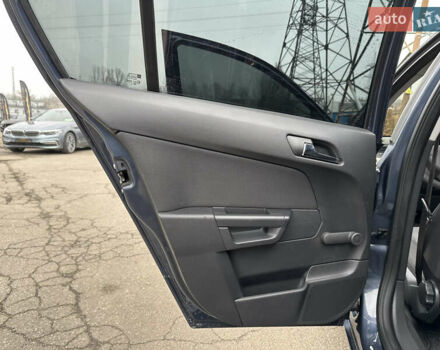 Серый Опель Астра, объемом двигателя 1.8 л и пробегом 230 тыс. км за 6900 $, фото 16 на Automoto.ua