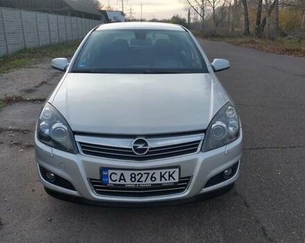 Серый Опель Астра, объемом двигателя 1.6 л и пробегом 223 тыс. км за 5600 $, фото 1 на Automoto.ua