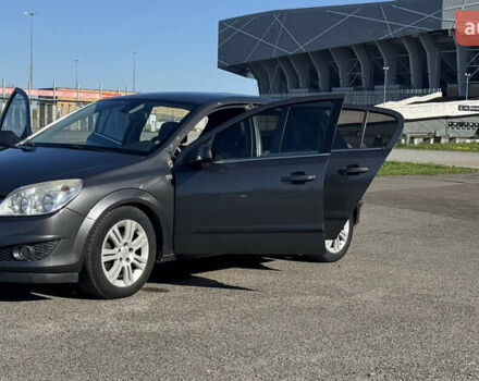 Серый Опель Астра, объемом двигателя 1.7 л и пробегом 238 тыс. км за 5200 $, фото 28 на Automoto.ua