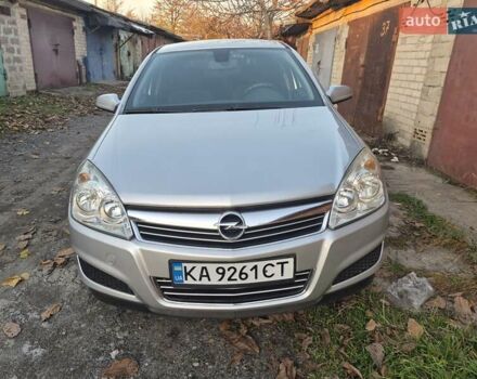 Серый Опель Астра, объемом двигателя 1.3 л и пробегом 250 тыс. км за 6350 $, фото 1 на Automoto.ua