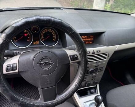 Опель Астра 2008 в Киеве на Automoto.ua Серый Опель Астра, объемом двигателя 1.6 л и пробегом 250 тыс. км за 4100 $, фото 9 на Automoto.ua