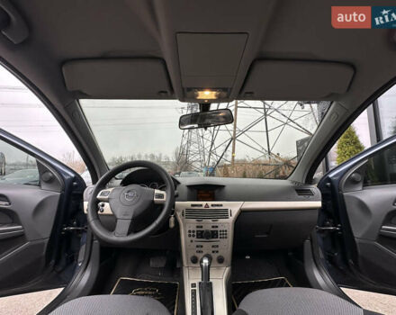 Серый Опель Астра, объемом двигателя 1.8 л и пробегом 230 тыс. км за 6900 $, фото 18 на Automoto.ua