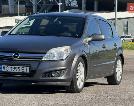 Серый Опель Астра, объемом двигателя 1.7 л и пробегом 238 тыс. км за 5200 $, фото 19 на Automoto.ua