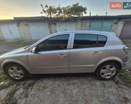 Серый Опель Астра, объемом двигателя 1.3 л и пробегом 250 тыс. км за 6350 $, фото 3 на Automoto.ua