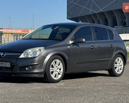 Серый Опель Астра, объемом двигателя 1.7 л и пробегом 238 тыс. км за 5200 $, фото 20 на Automoto.ua