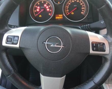 Сірий Опель Астра, об'ємом двигуна 1.6 л та пробігом 229 тис. км за 4400 $, фото 1 на Automoto.ua
