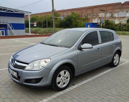 Серый Опель Астра, объемом двигателя 1.69 л и пробегом 350 тыс. км за 5100 $, фото 2 на Automoto.ua