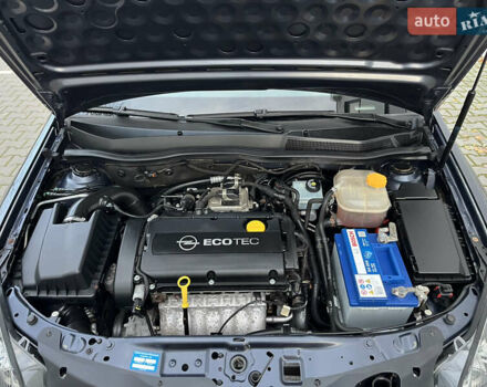 Серый Опель Астра, объемом двигателя 1.6 л и пробегом 207 тыс. км за 5800 $, фото 40 на Automoto.ua