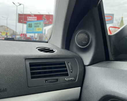 Серый Опель Астра, объемом двигателя 1.36 л и пробегом 285 тыс. км за 6000 $, фото 17 на Automoto.ua