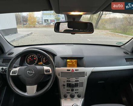 Серый Опель Астра, объемом двигателя 1.6 л и пробегом 207 тыс. км за 5800 $, фото 29 на Automoto.ua