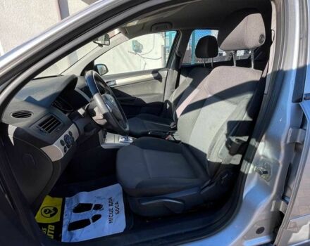 Серый Опель Астра, объемом двигателя 1.6 л и пробегом 207 тыс. км за 4900 $, фото 10 на Automoto.ua