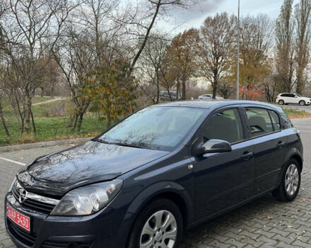 Серый Опель Астра, объемом двигателя 1.6 л и пробегом 207 тыс. км за 5800 $, фото 3 на Automoto.ua