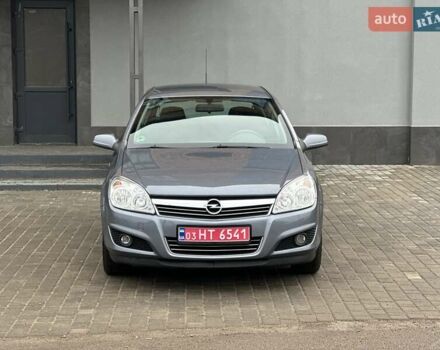 Серый Опель Астра, объемом двигателя 1.6 л и пробегом 236 тыс. км за 5499 $, фото 2 на Automoto.ua
