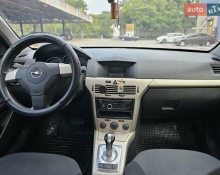 Сірий Опель Астра, об'ємом двигуна 1.6 л та пробігом 180 тис. км за 3900 $, фото 17 на Automoto.ua