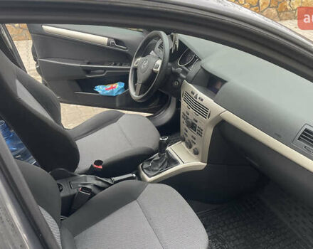 Серый Опель Астра, объемом двигателя 1.7 л и пробегом 285 тыс. км за 5399 $, фото 8 на Automoto.ua