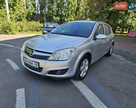 Серый Опель Астра, объемом двигателя 1.6 л и пробегом 180 тыс. км за 3500 $, фото 2 на Automoto.ua