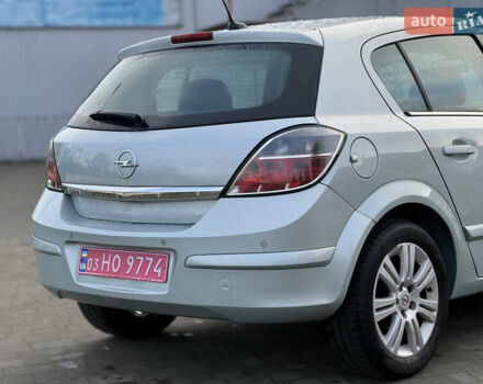 Серый Опель Астра, объемом двигателя 1.6 л и пробегом 240 тыс. км за 5500 $, фото 15 на Automoto.ua