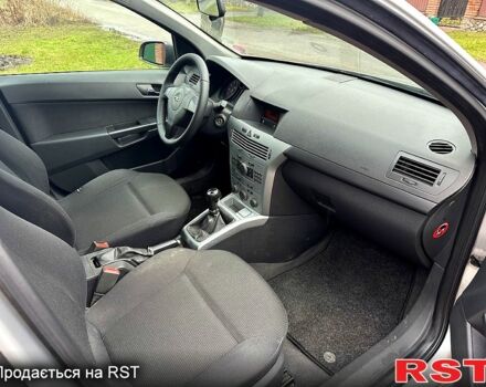 Серый Опель Астра, объемом двигателя 1.6 л и пробегом 250 тыс. км за 4199 $, фото 6 на Automoto.ua