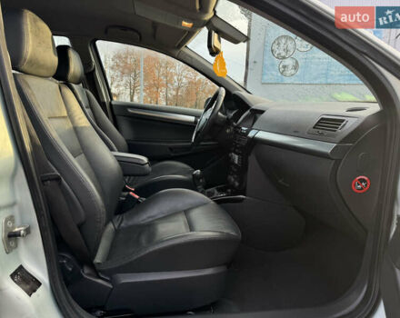 Серый Опель Астра, объемом двигателя 1.6 л и пробегом 240 тыс. км за 5500 $, фото 21 на Automoto.ua