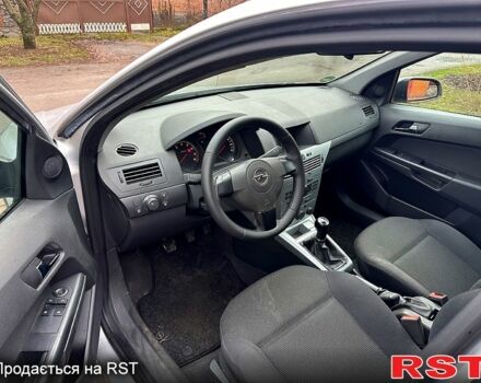 Серый Опель Астра, объемом двигателя 1.6 л и пробегом 250 тыс. км за 4199 $, фото 5 на Automoto.ua
