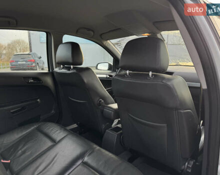 Серый Опель Астра, объемом двигателя 1.6 л и пробегом 240 тыс. км за 5500 $, фото 25 на Automoto.ua