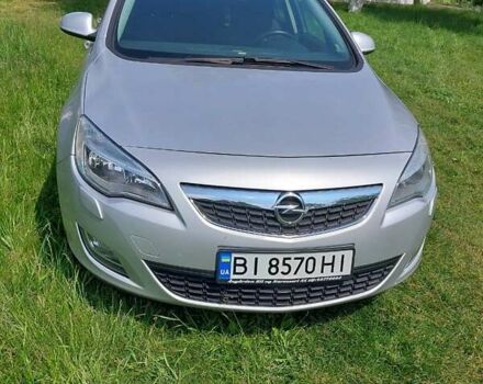 Серый Опель Астра, объемом двигателя 1.6 л и пробегом 117 тыс. км за 8000 $, фото 3 на Automoto.ua
