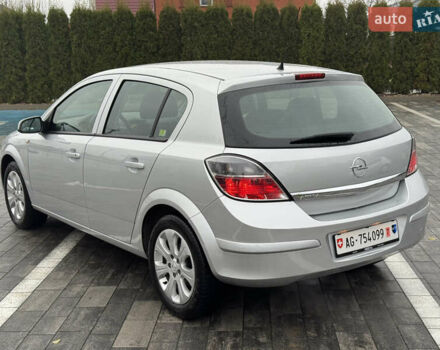 Серый Опель Астра, объемом двигателя 1.6 л и пробегом 51 тыс. км за 6900 $, фото 6 на Automoto.ua