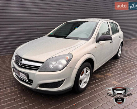 Опель Астра 2009 в Каменское - Днепродзержинск на Automoto.ua Серый Опель Астра, объемом двигателя 1.4 л и пробегом 191 тыс. км за 5900 $, фото 2 на Automoto.ua