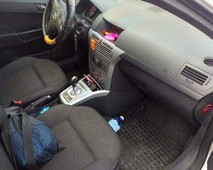 Серый Опель Астра, объемом двигателя 1.36 л и пробегом 222 тыс. км за 4400 $, фото 5 на Automoto.ua