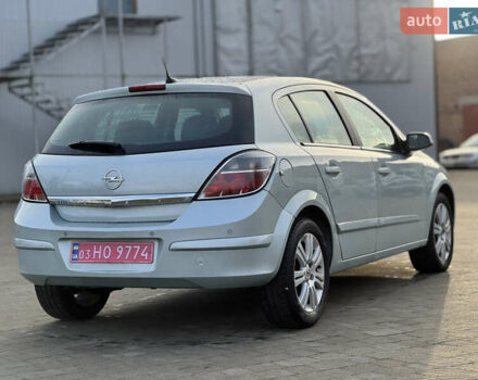 Серый Опель Астра, объемом двигателя 1.6 л и пробегом 240 тыс. км за 5500 $, фото 12 на Automoto.ua