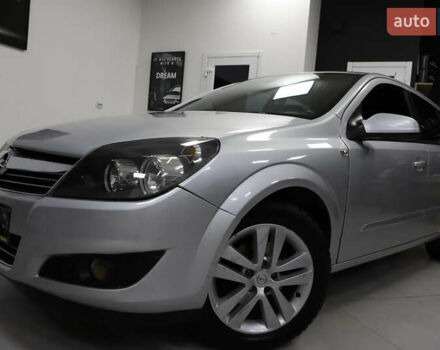 Серый Опель Астра, объемом двигателя 1.7 л и пробегом 144 тыс. км за 5900 $, фото 11 на Automoto.ua