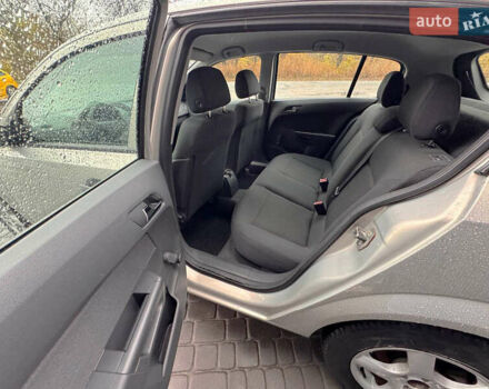 Опель Астра 2009 в Каменское - Днепродзержинск на Automoto.ua Серый Опель Астра, объемом двигателя 1.4 л и пробегом 191 тыс. км за 5900 $, фото 6 на Automoto.ua