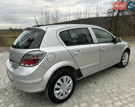 Серый Опель Астра, объемом двигателя 1.25 л и пробегом 194 тыс. км за 3700 $, фото 8 на Automoto.ua